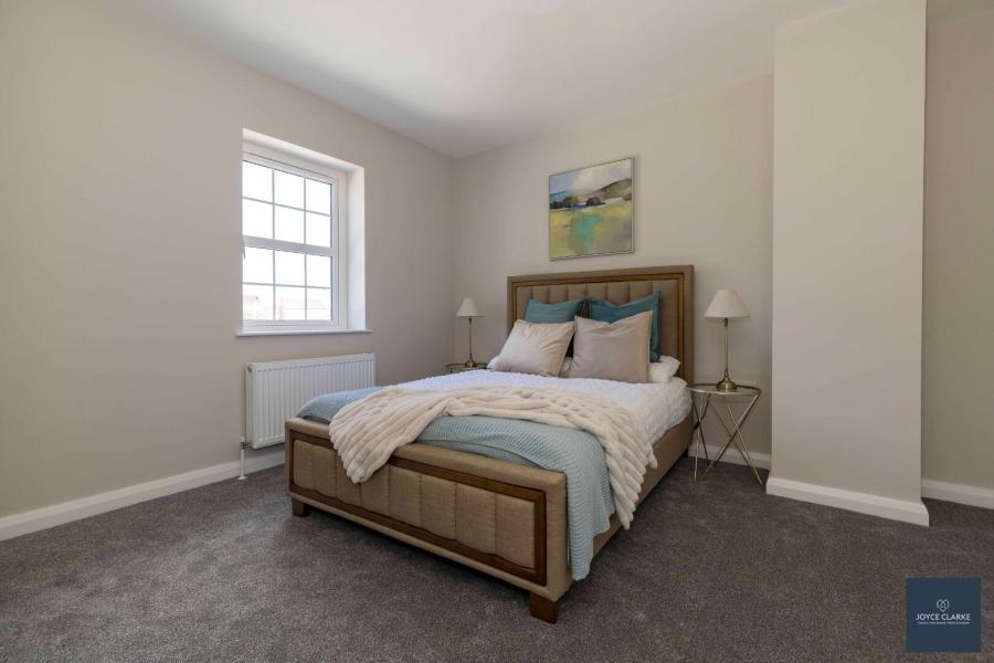 104, Brick, Dickson's Wood