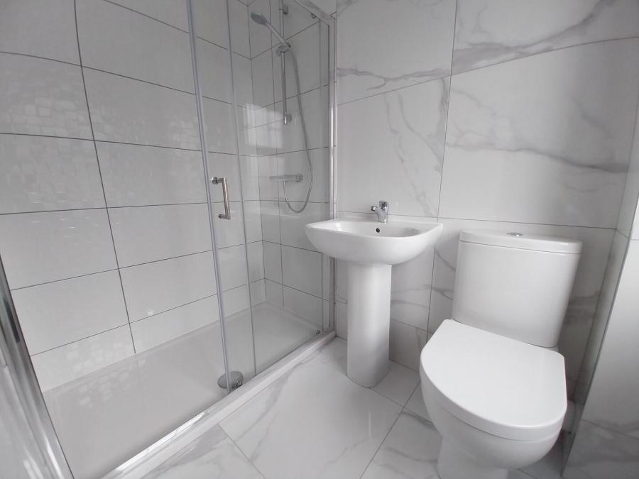 104, Brick, Dickson's Wood