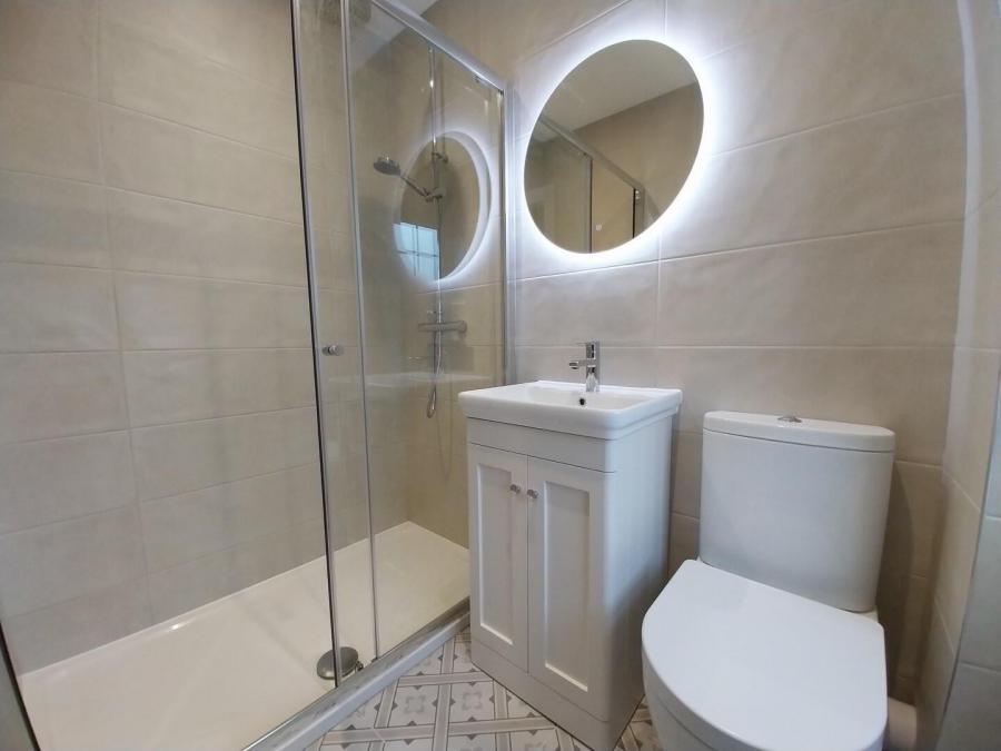 104, Brick, Dickson's Wood