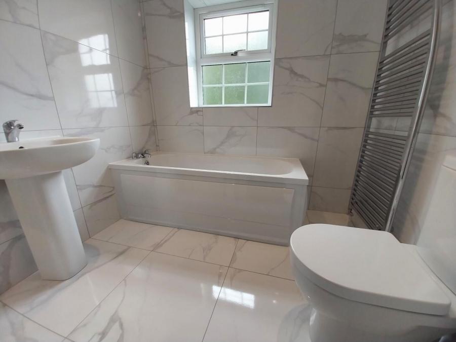 104, Brick, Dickson's Wood