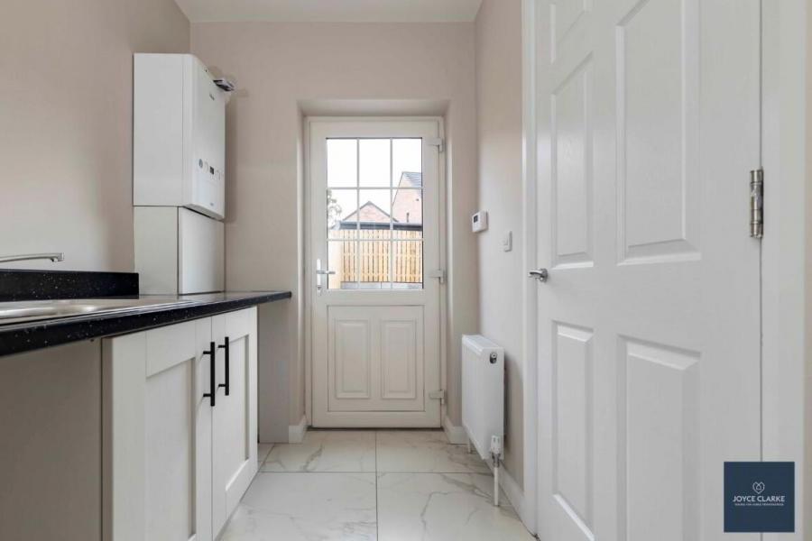 110 Render, 88 Dickson's Wood