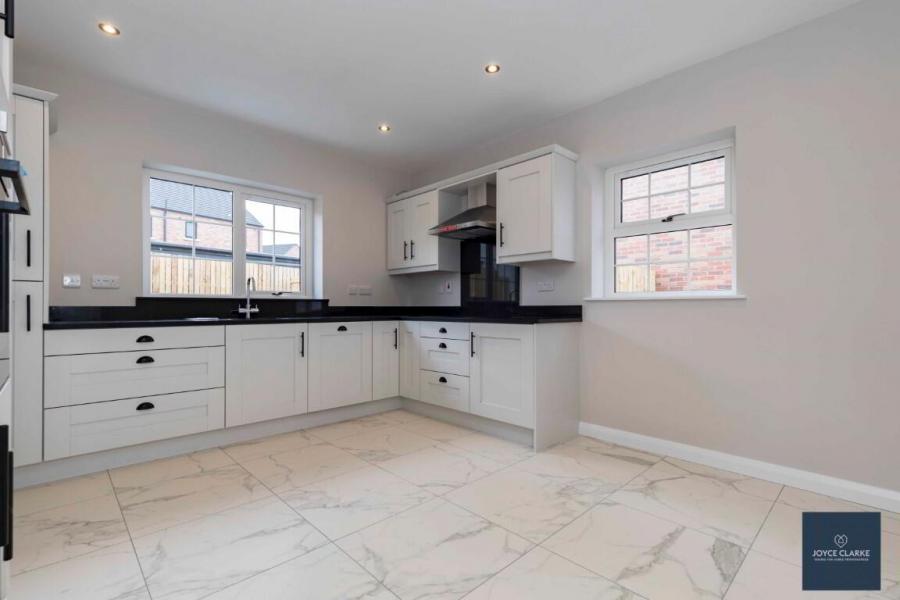 109 Render, 86 Dickson's Wood