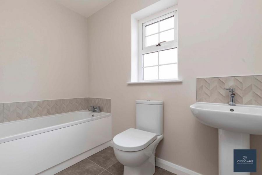 109 Render, 86 Dickson's Wood