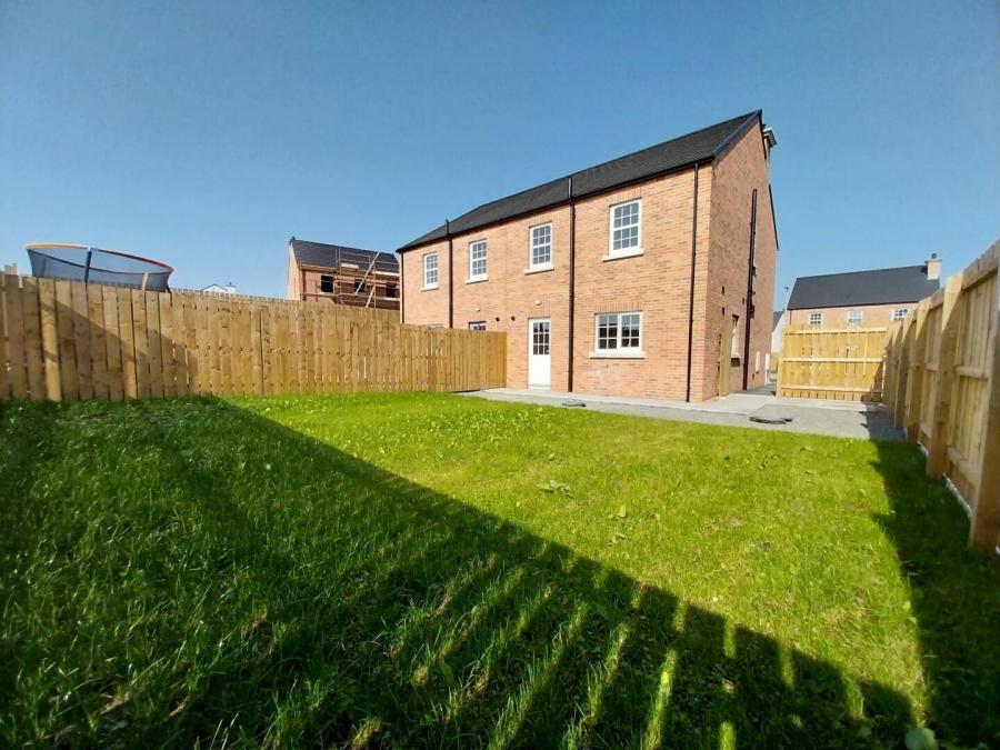 109 Render, 86 Dickson's Wood