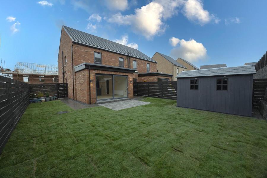 13, Laurelmount Meadows