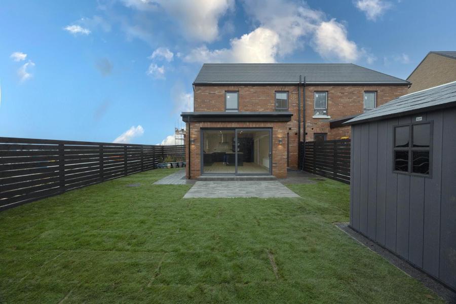 13, Laurelmount Meadows