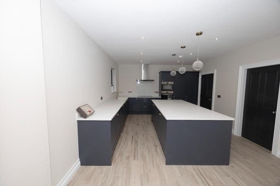 14, Laurelmount Meadows