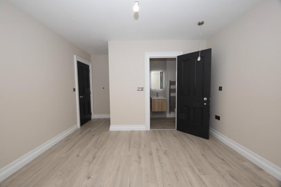 14, Laurelmount Meadows