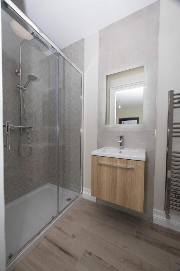 14, Laurelmount Meadows