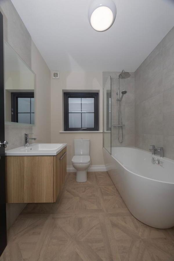 14, Laurelmount Meadows