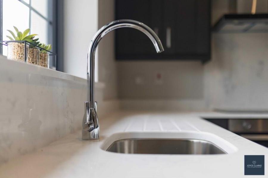 33, Render, Rathview Hall