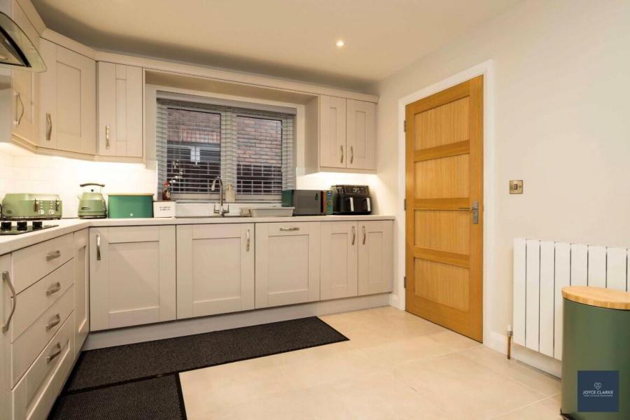 24A Ballynacor Meadows