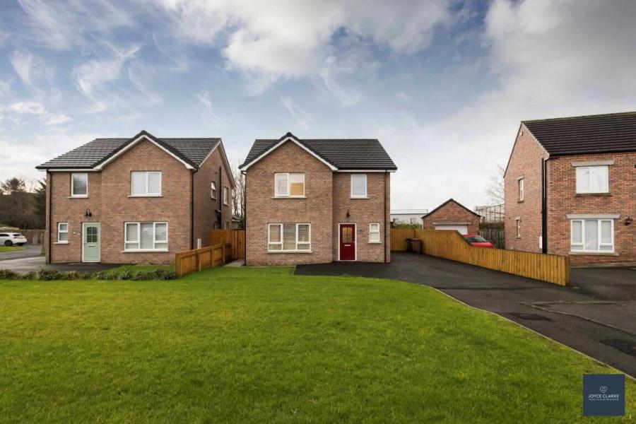 24A Ballynacor Meadows