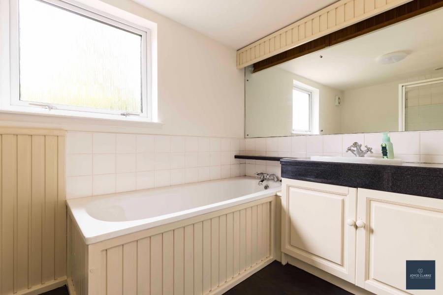 Fenny Drayton Cottage, 19 Cloghan Road