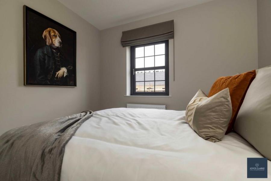 38, Render, Rathview Hall