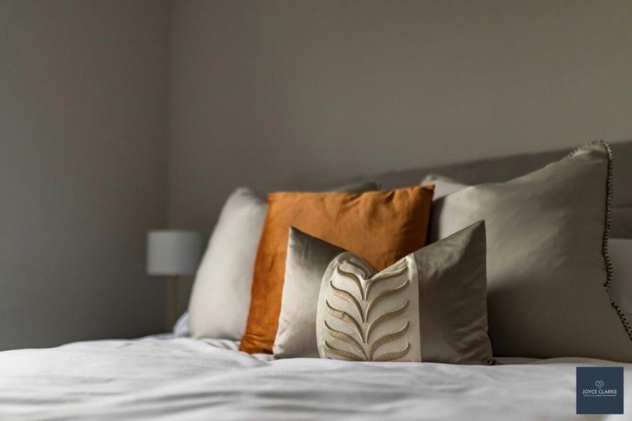 45, Render, Rathview Hall