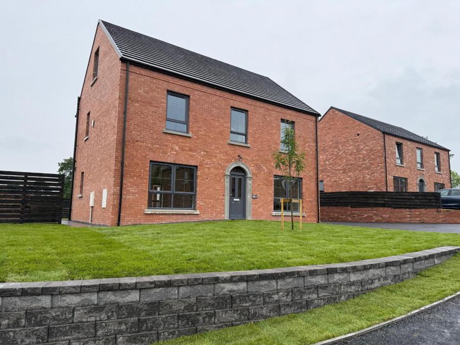 12, Laurelmount Meadows