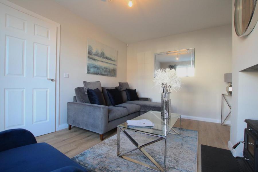 111 Brick, 70 Dickson's Wood