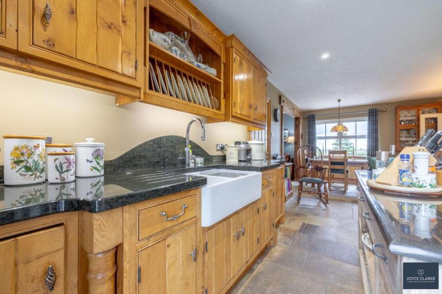 263A Markethill Road