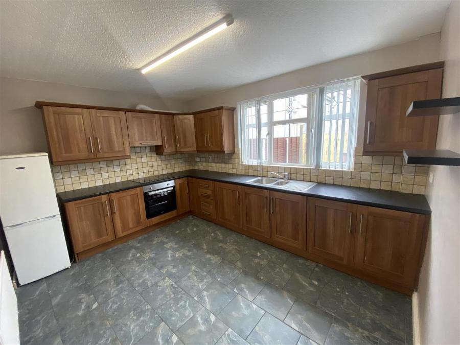 21 Robinsonstown