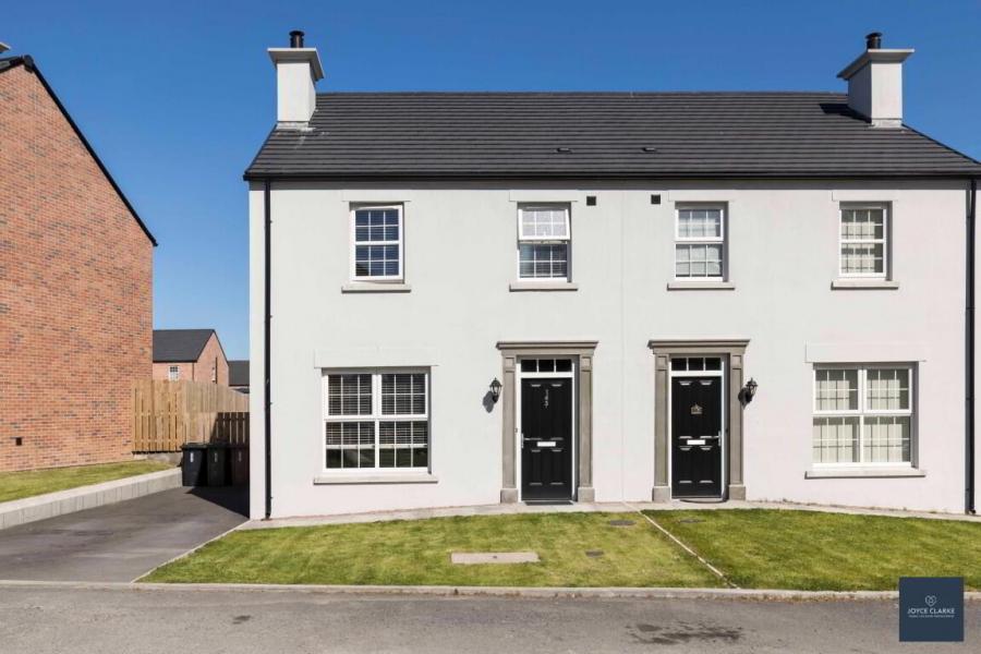 143 Dicksons Wood