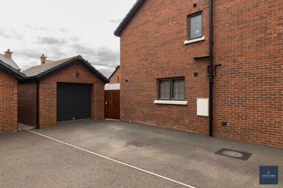 46 Beechcroft