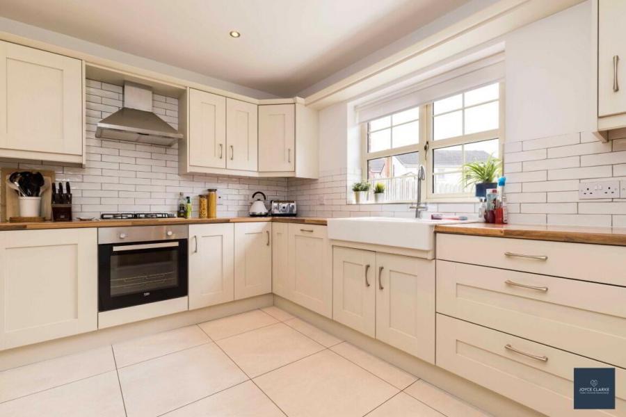 95 Ballynadrone Meadows