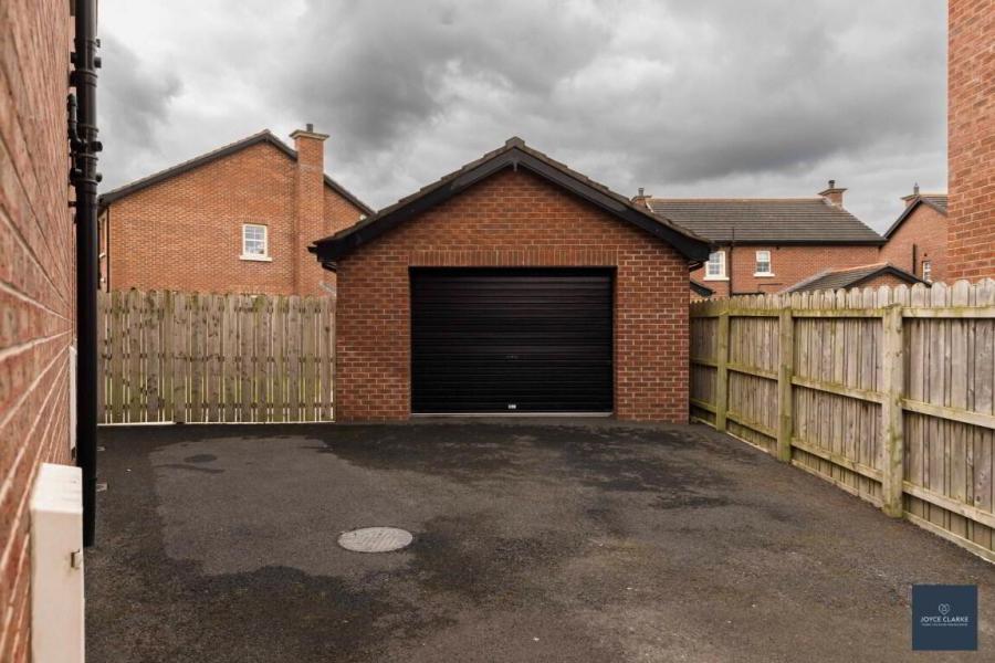 95 Ballynadrone Meadows