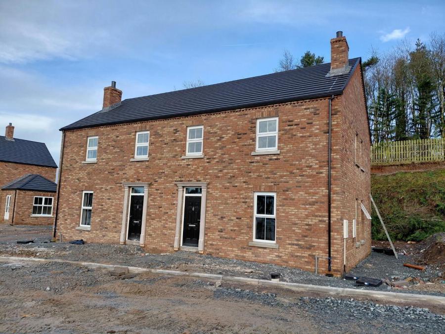 20, Brick, The Spires, Bush Road