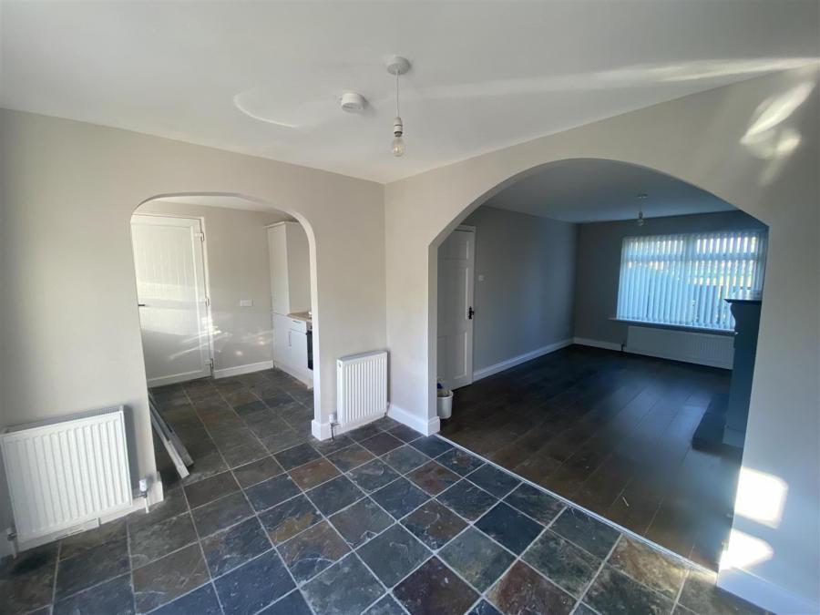 95 Montague Street