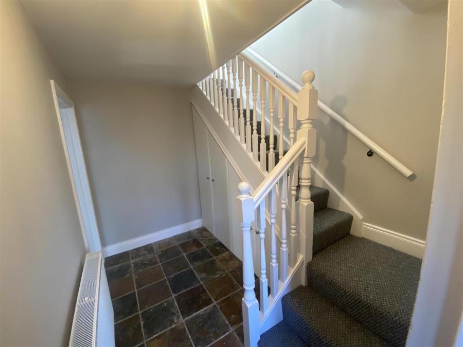 95 Montague Street