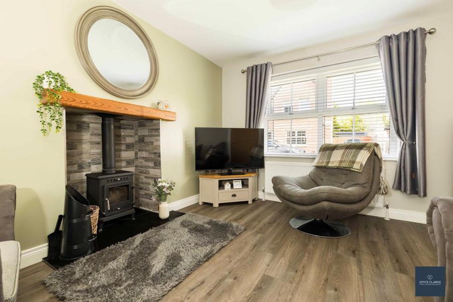 11 Rowan Mews