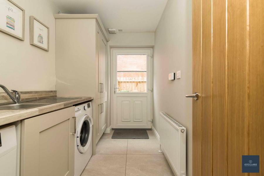 11 Rowan Mews