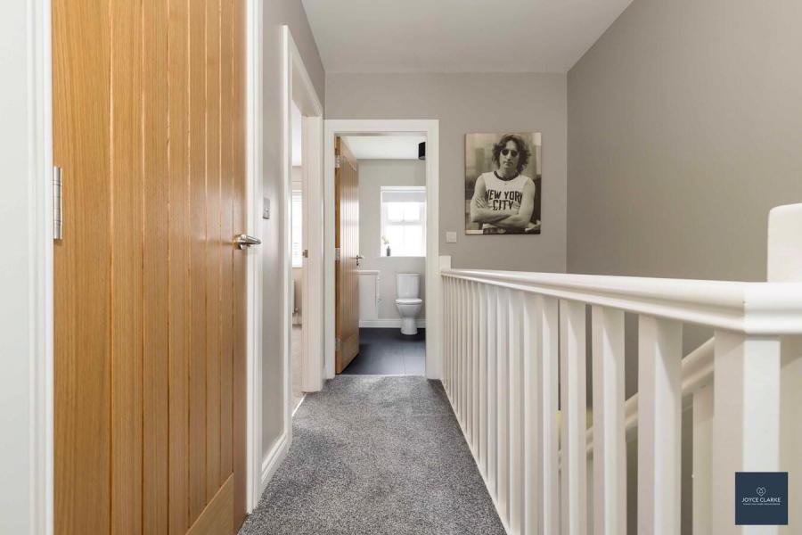 11 Rowan Mews