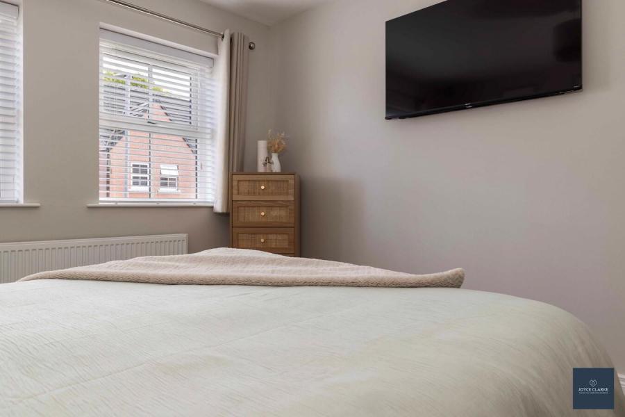11 Rowan Mews