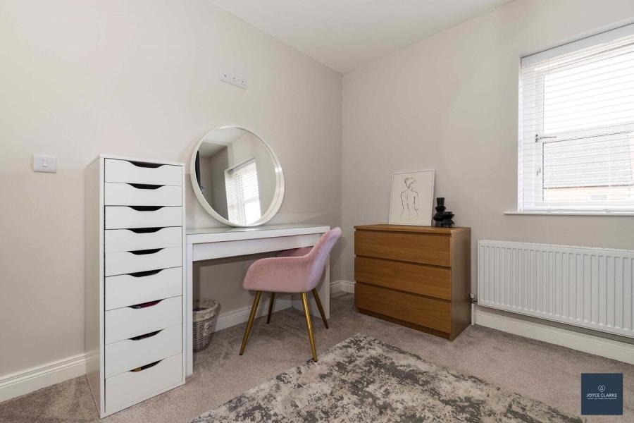 11 Rowan Mews