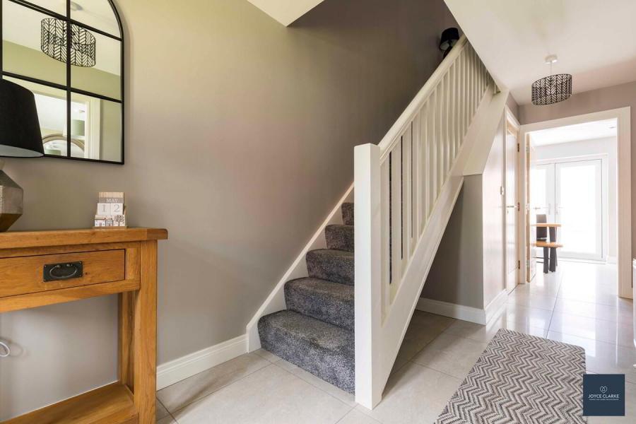 11 Rowan Mews