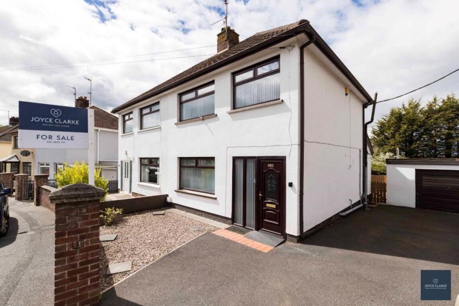 95 Kingsway Drive