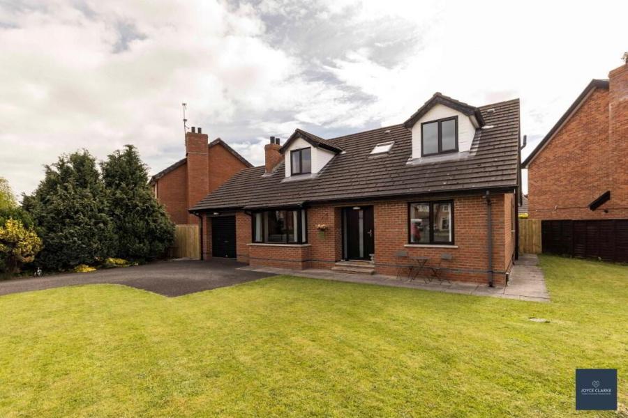 155 Carnreagh