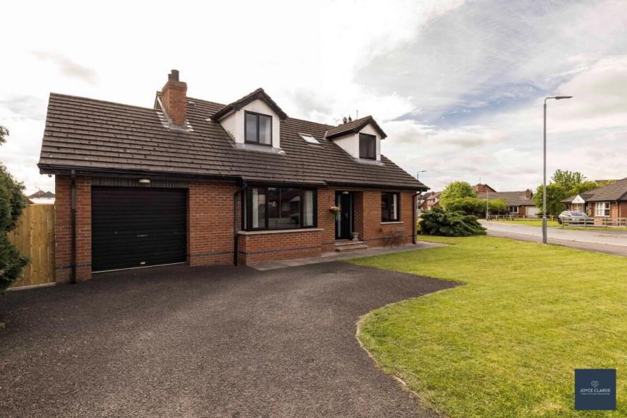 155 Carnreagh