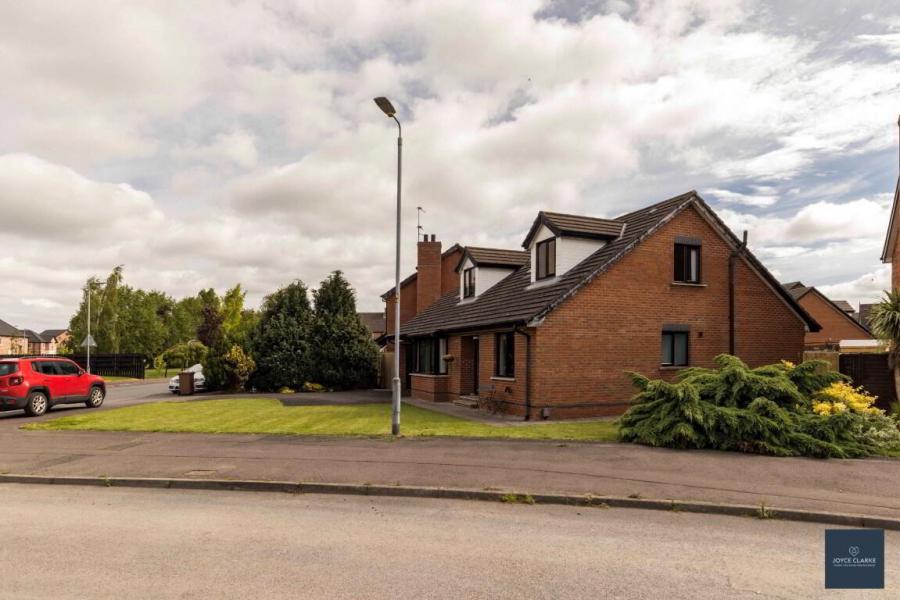 155 Carnreagh