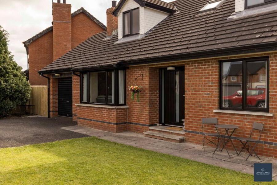 155 Carnreagh