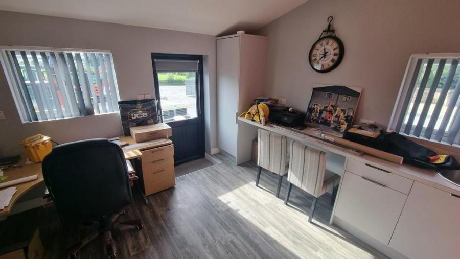 180D Markethill Road 180D Markethill Road