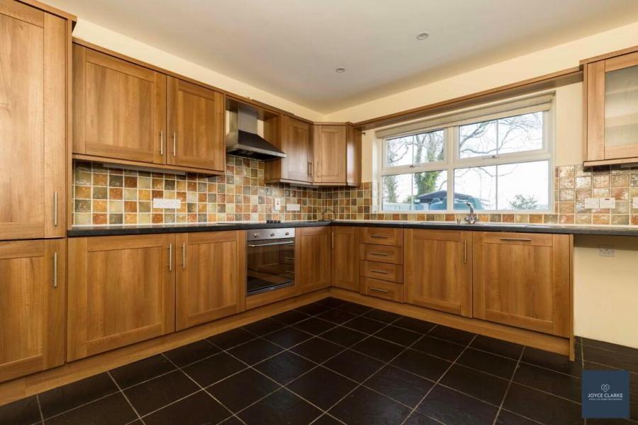 9 Dobbin Heights