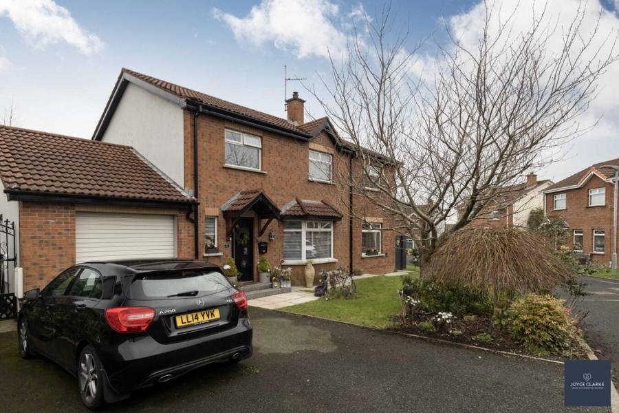 32 Gilpins Manor