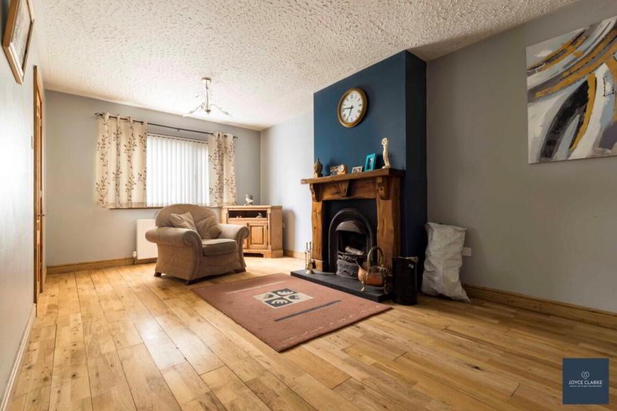 39 Clonavon Avenue