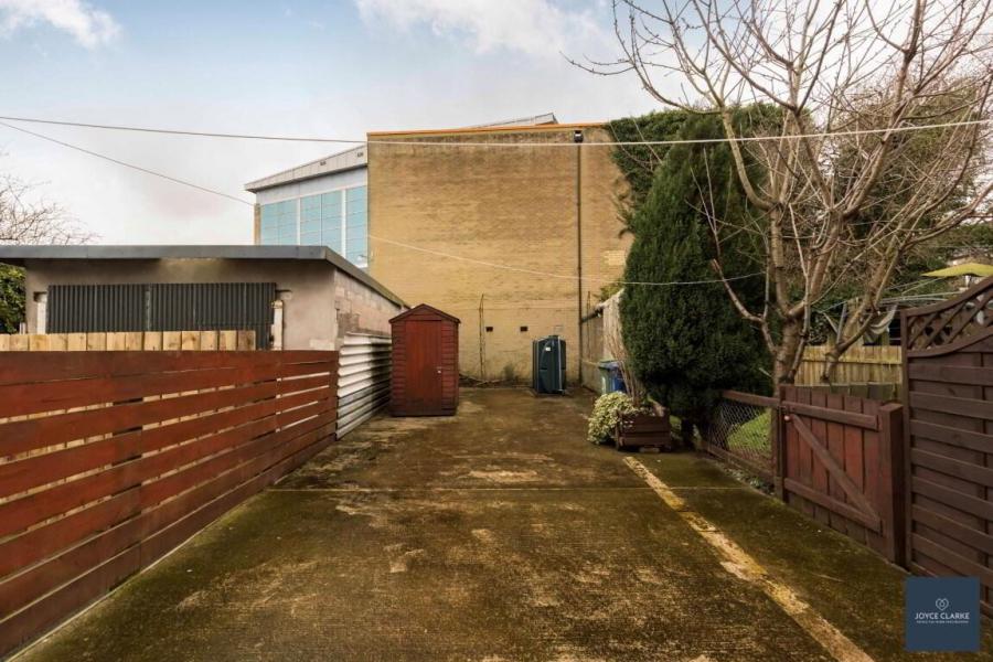 39 Clonavon Avenue