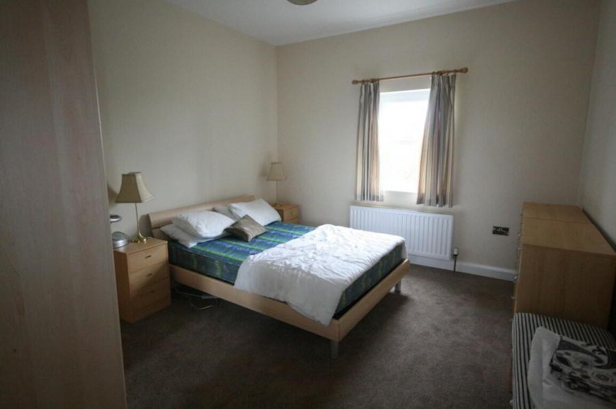 14b Moira Road