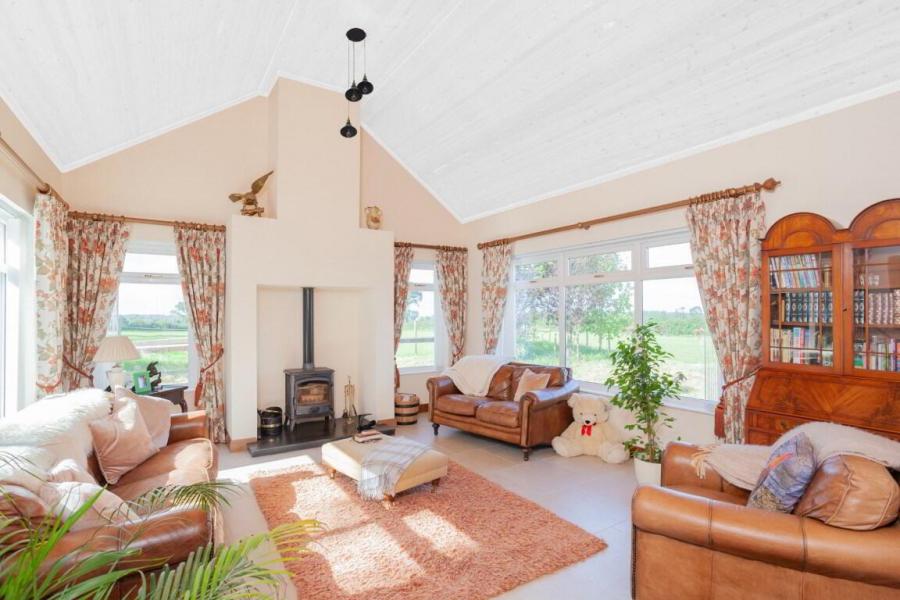 14b Moira Road