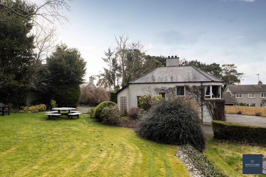 Melfort, 49 Drumnasoo Road
